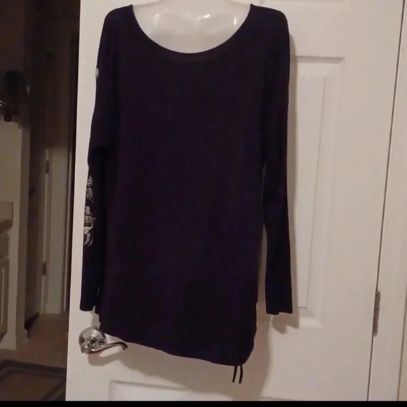 💙🌹Black top with long sleeves - Picture 5 of 11